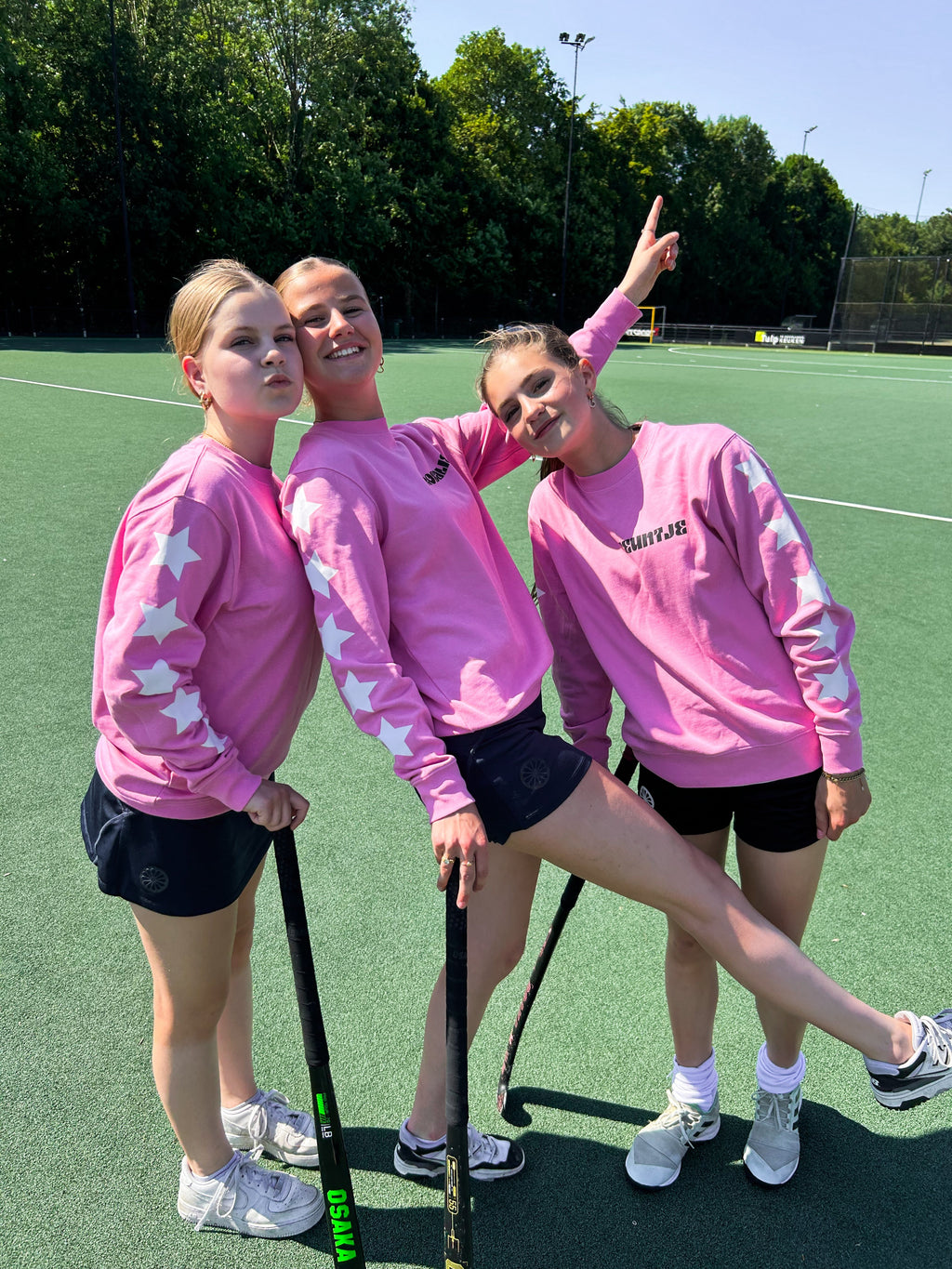 SPORTS CLUB ★ SWEATER STARS